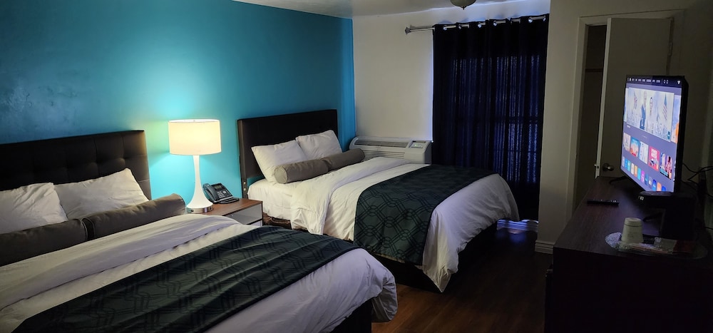B&J Hotel and Apartment - photo 13