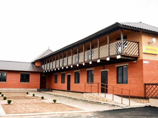 Dom Borowski - carbon neutral hotel in Bukowiec