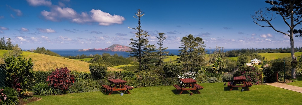 Cottages At Seaview Norfolk Island — Unknown City