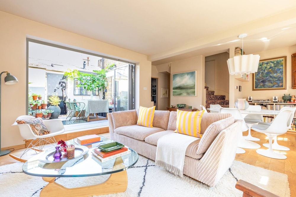 Wyndham Mews III by Onefinestay — 4-Star Luxury Hotel in London, United Kingdom