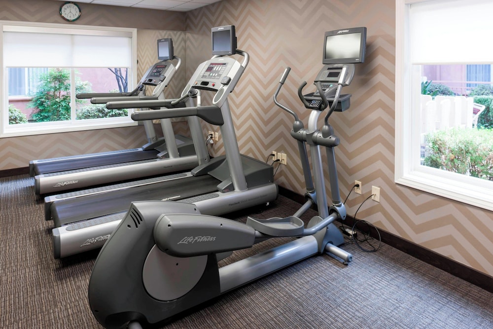 Fairfield Inn Santa Clarita Valencia - photo 17