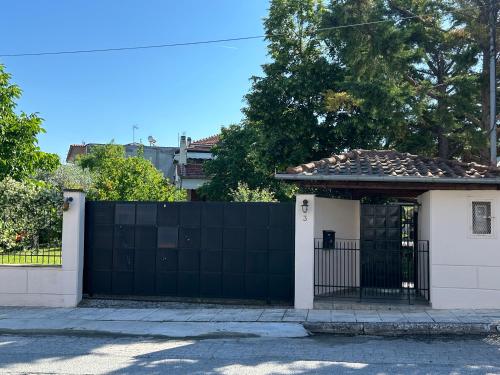 Zeusplace Magic Traditional Villa — 4-Star Luxury Hotel in Aiginio, Greece
