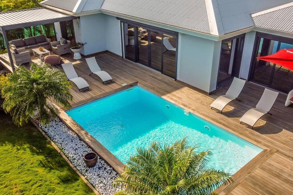 Kisara Villa moderne 6 pers Piscine — 4-Star Luxury Hotel in Saint-Francois, Guadeloupe