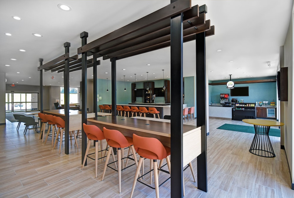 Holiday Inn Grand Rapids North Walker by IHG - photo 37