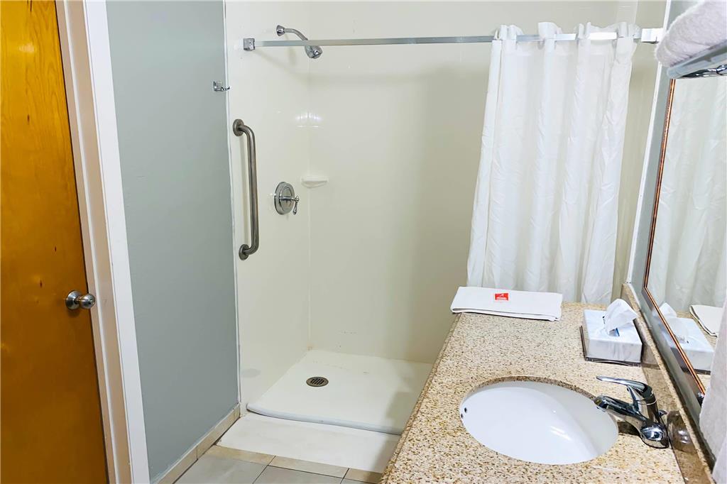 Econo Lodge Inn & Suites Old Saybrook Westbrook - photo 17
