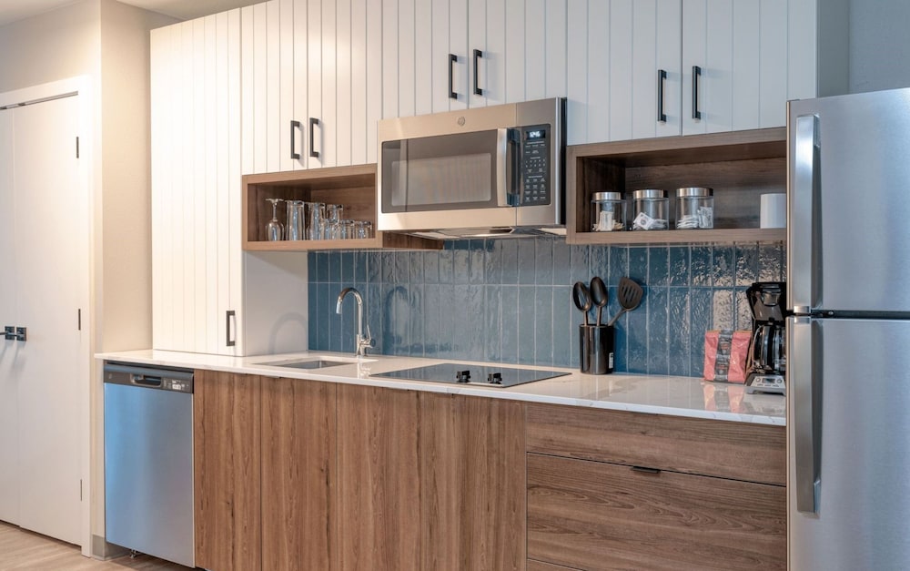 Staybridge Suites Federal Way Seattle South by IHG - photo 16