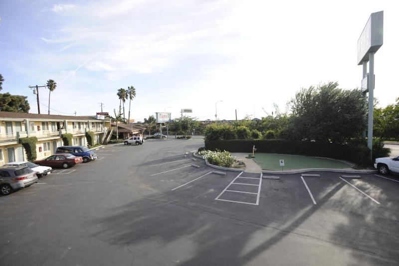 Victoria Motel - photo 9