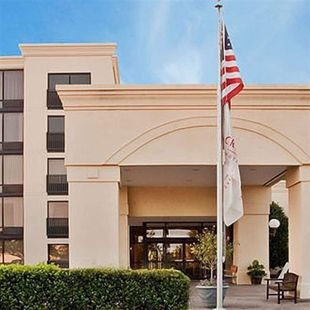 Hotel I 64 Richmond - photo 15