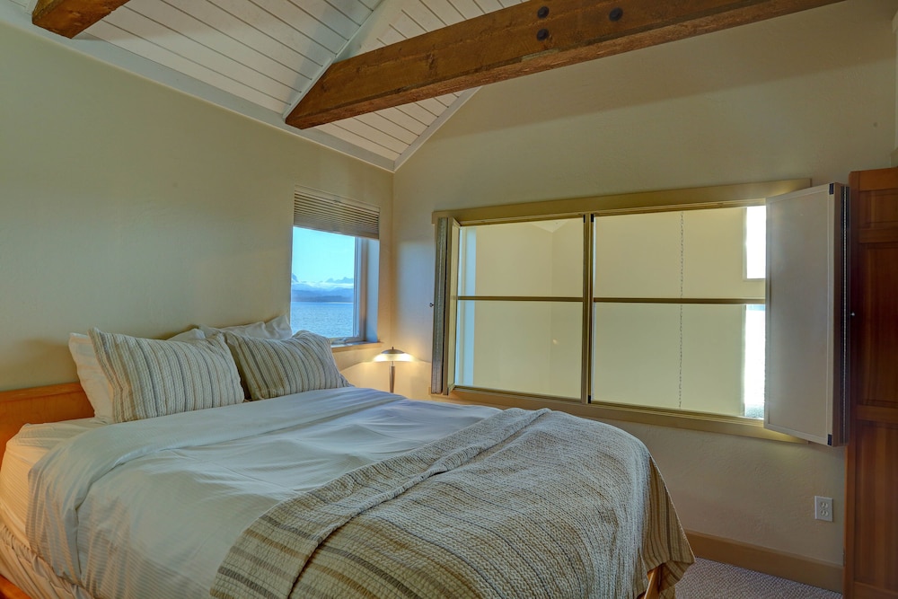 Land's End Resort - photo 26