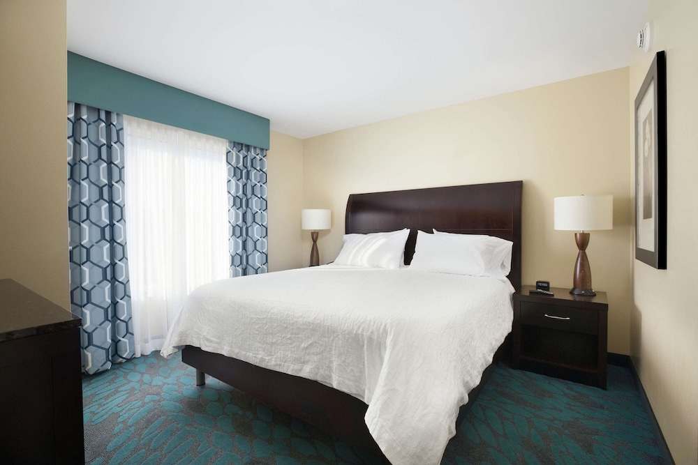 Hilton Garden Inn Fargo - photo 14