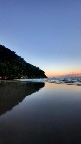 Falanga Suite Aroeira — Ubatuba