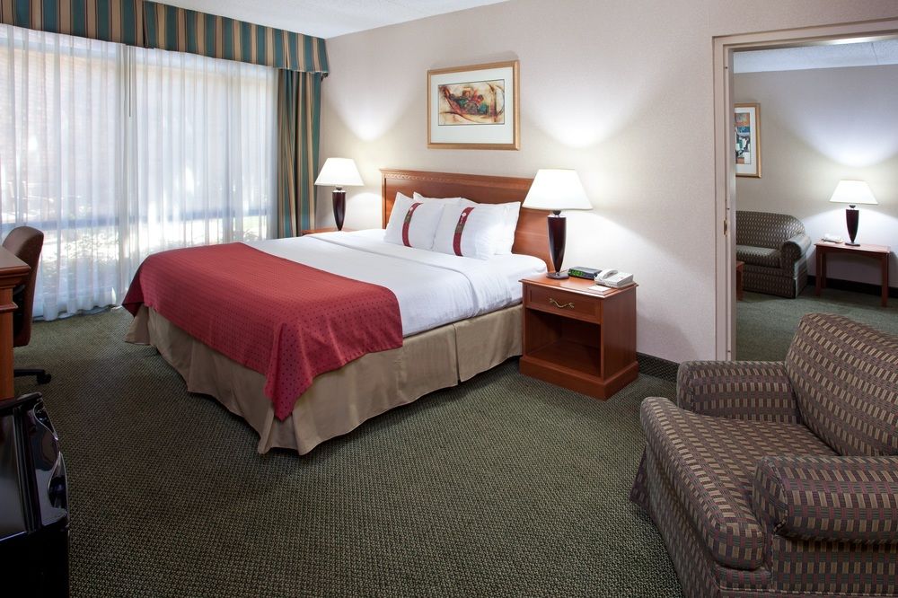 Wyndham Garden Southgate - photo 7