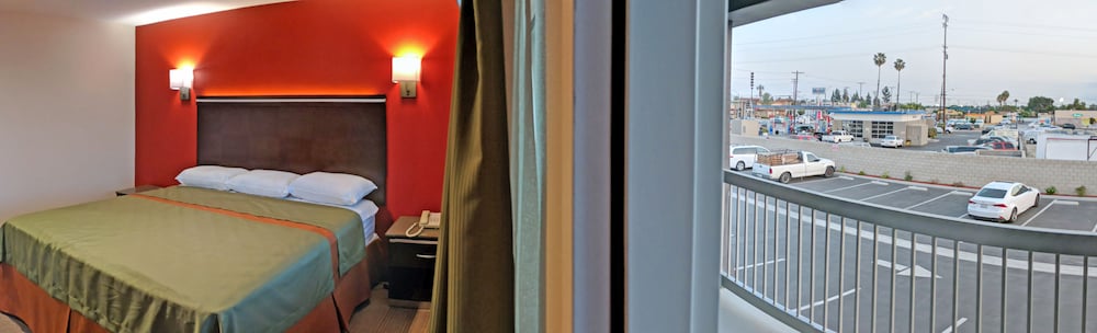 Epic Hotel - photo 6