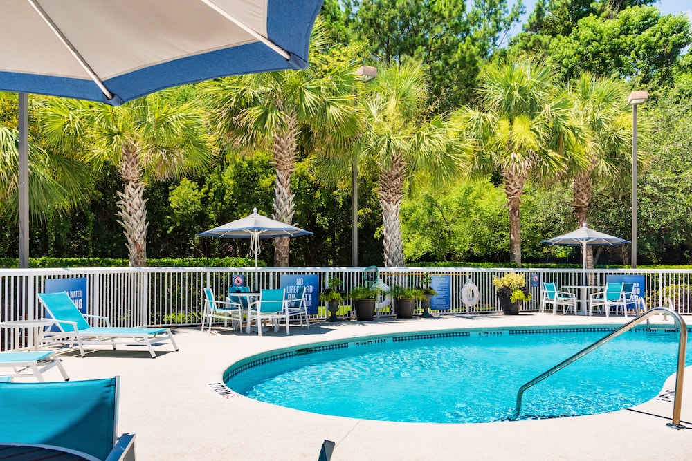 Holiday Inn Express Charleston by IHG - photo 20