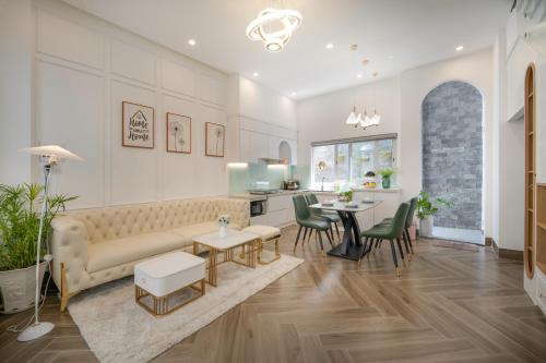 Thanh Homestay Đà Nẵng gần sân bay và trung tâm thành phố — 4-Star Luxury Hotel in Da Nang, Vietnam