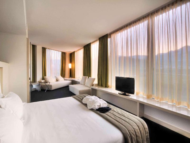 Mercure Nerocubo Rovereto — 4-Star Luxury Hotel in Rovereto, Italy
