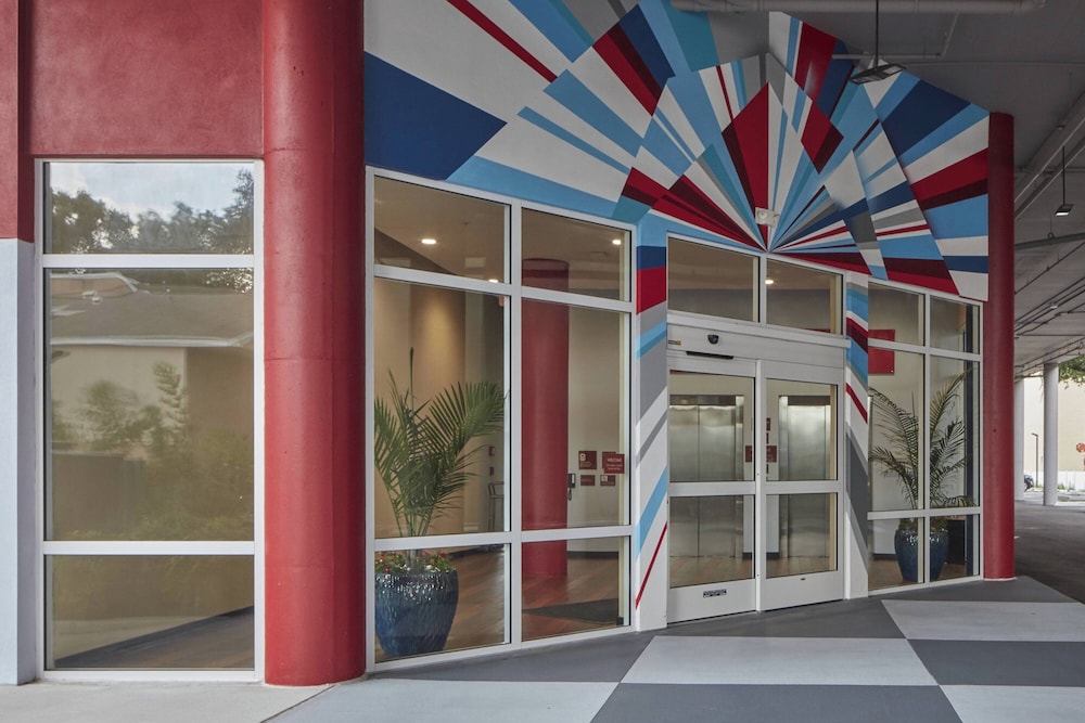 TownePlace Suites by Marriott Tampa South - photo 28