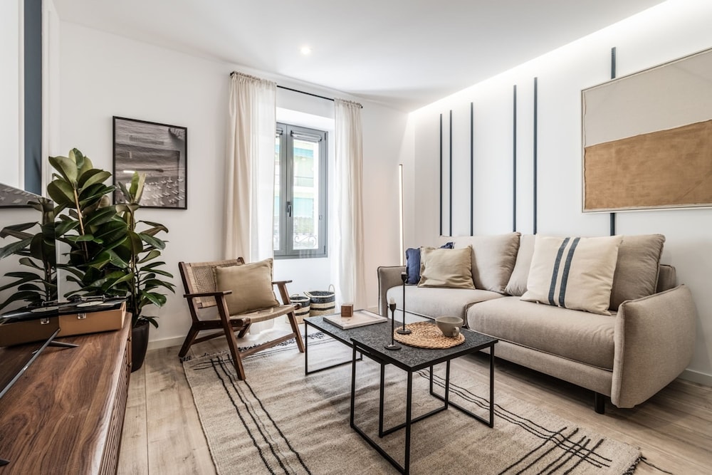 Favola 1 Bedroom in Arapiles hotel Arapiles Madrid