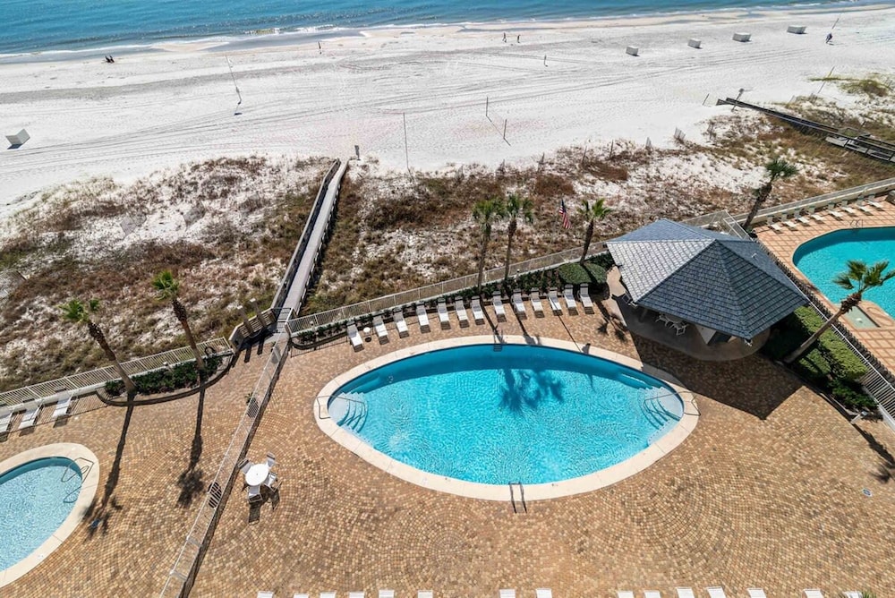 Windward Pointe 804 Sleeps 10 Beachfront Resort Amenities - photo 30