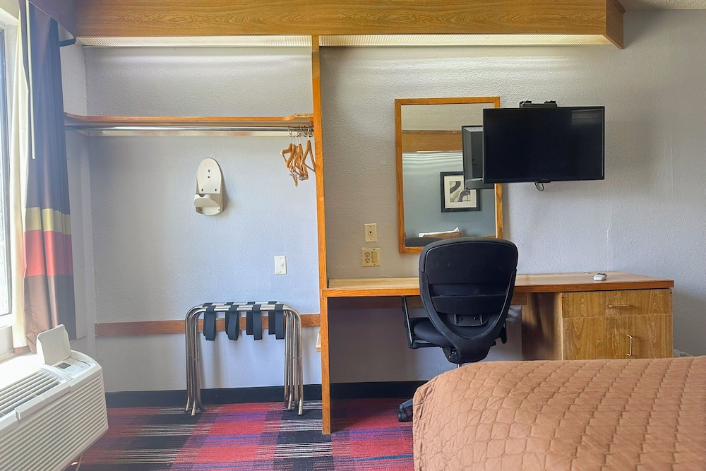 Classic Inn By OYO I 240 Near Memphis Airport - photo 29