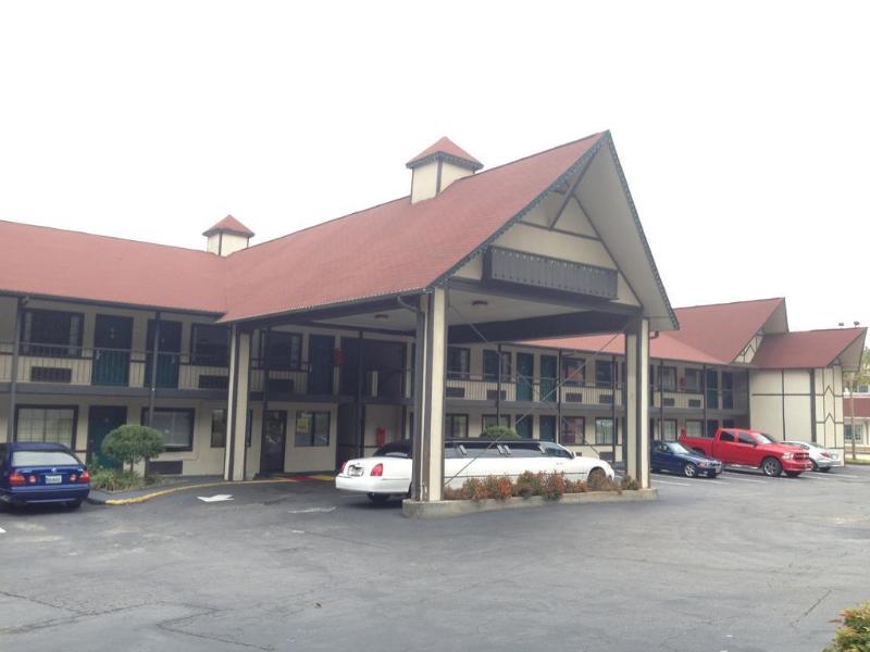 Ameriview Inn And Suites — Gainesville