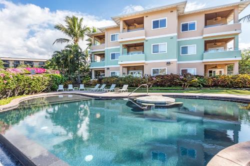 Beach Front Ocean View Top Floor Luxury Penthouse — 4-Star Luxury Hotel in Kailua-Kona, United States