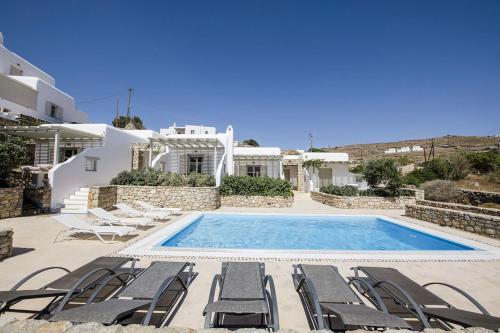 Marvi House — 4-Star Luxury Hotel in Ornos, Greece