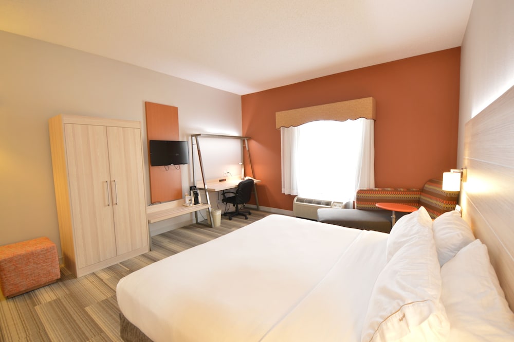 Holiday Inn Express Toledo Oregon by IHG - photo 8