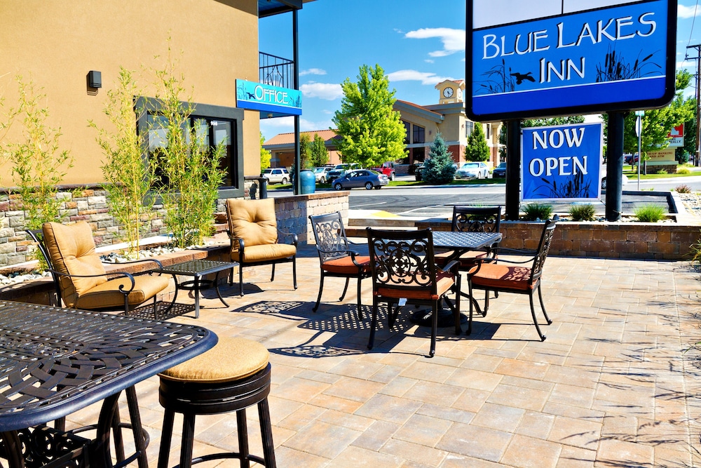 Blue Lakes Inn & Extended Stay - photo 43