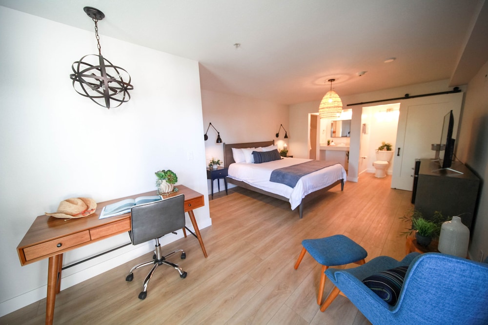 The Surfbreak Hotel - photo 4