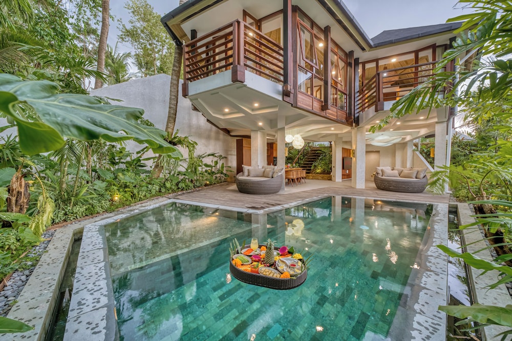 Jungle Flower Villas — 4-Star Luxury Hotel in Ubud, Indonesia