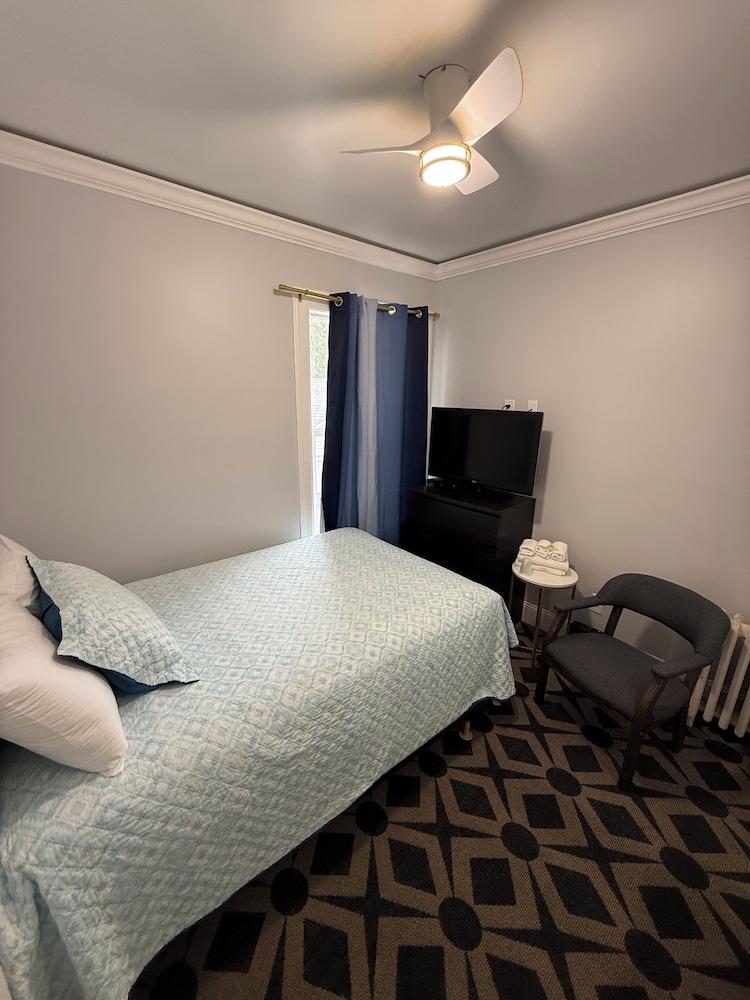 Twin Peaks Hotel - photo 9
