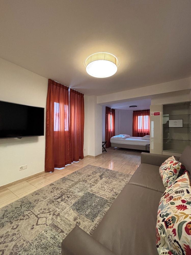 San Carlo Luxury Apartments — 4-Star Luxury Hotel in Lugano, Switzerland