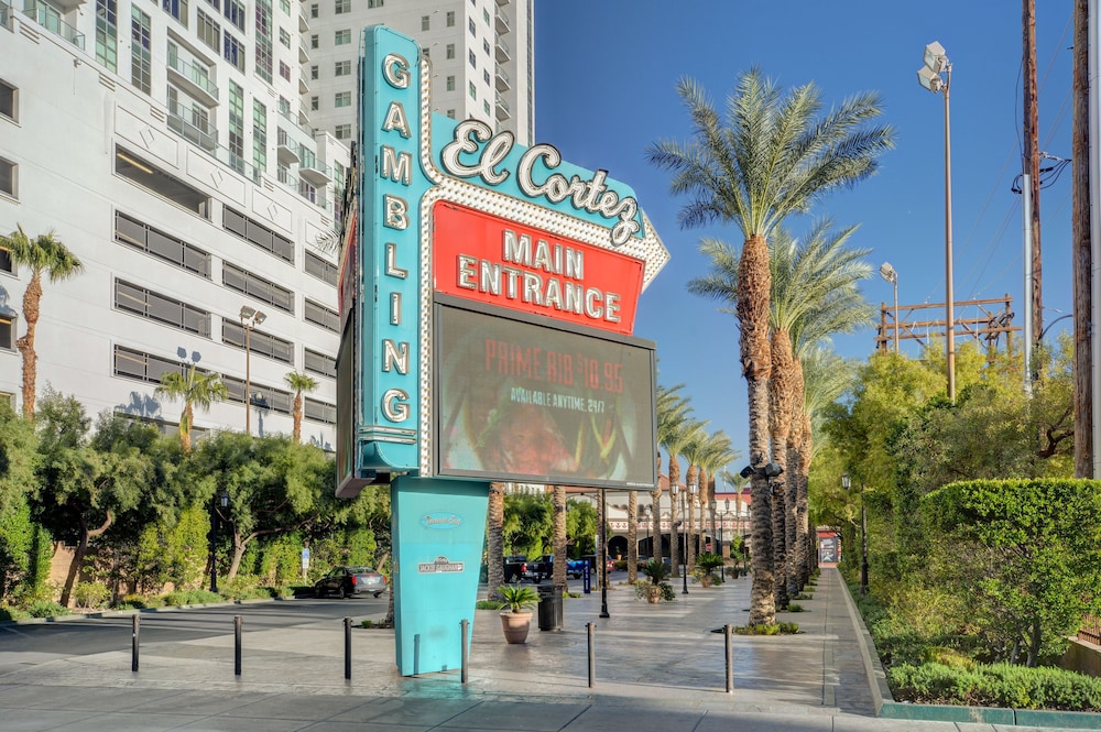 El Cortez Hotel and Casino 21 and Over - photo 53