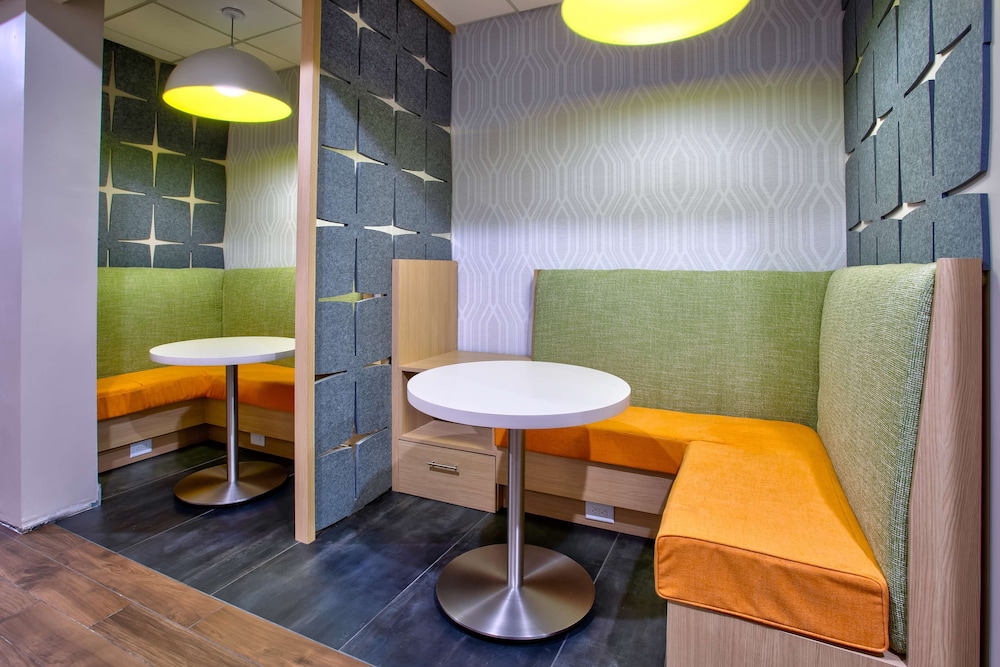 Hampton Inn & Suites Newark Airport Elizabeth - photo 48