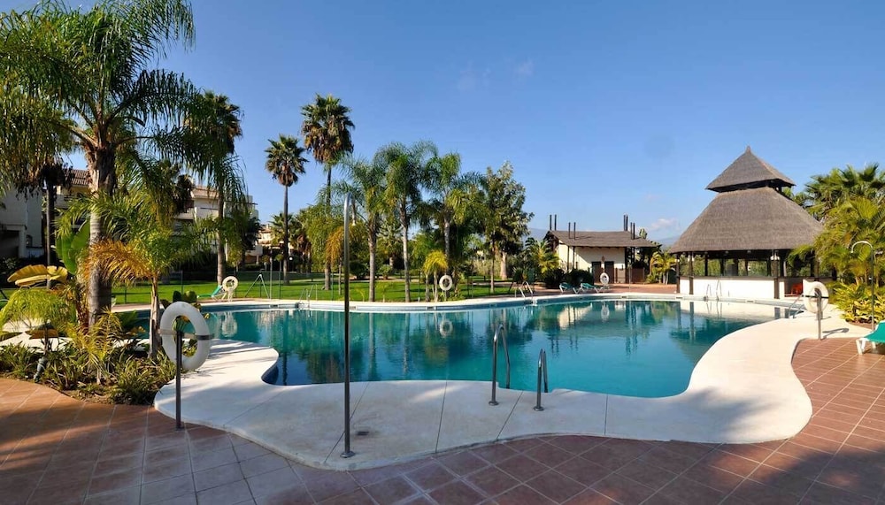 El Campanario Del Paraiso — Estepona