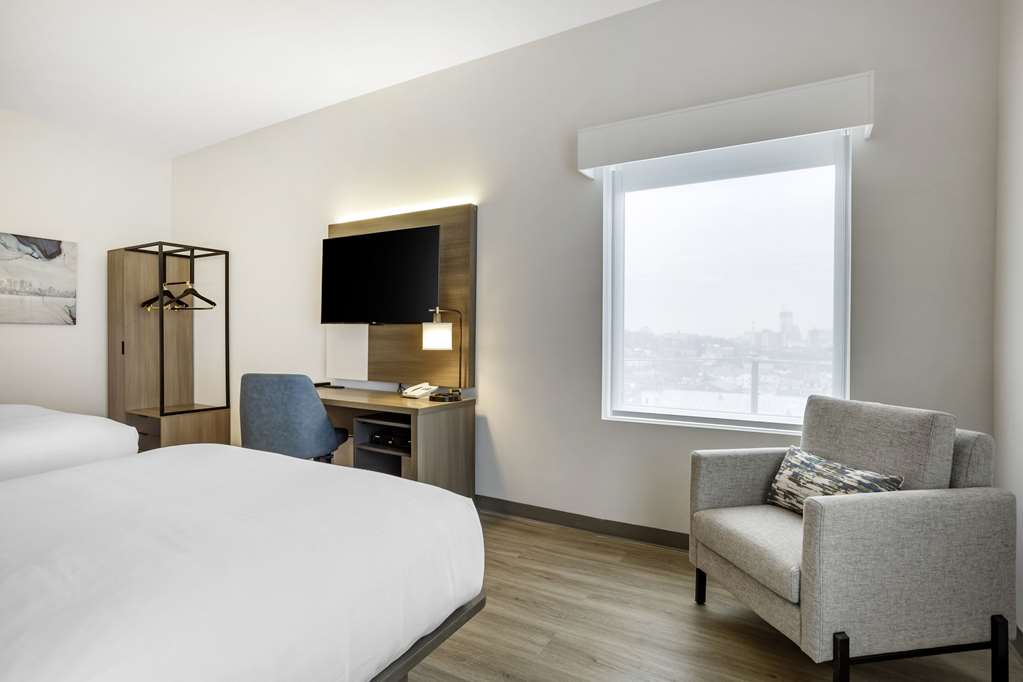 Comfort Inn & Suites Newark Liberty International Airport - photo 23