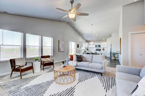 Brand New 4 Bdrm Home Farmhouse At Grand Rapids — 4-Star Luxury Hotel in Meridian, United States