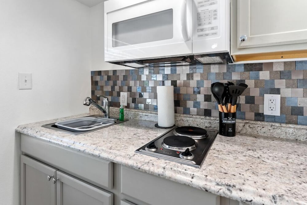 Extended Stay Gun Barrel City - photo 18