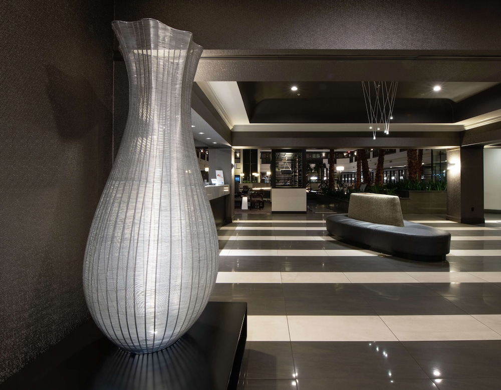 Embassy Suites by Hilton Las Vegas - photo 6