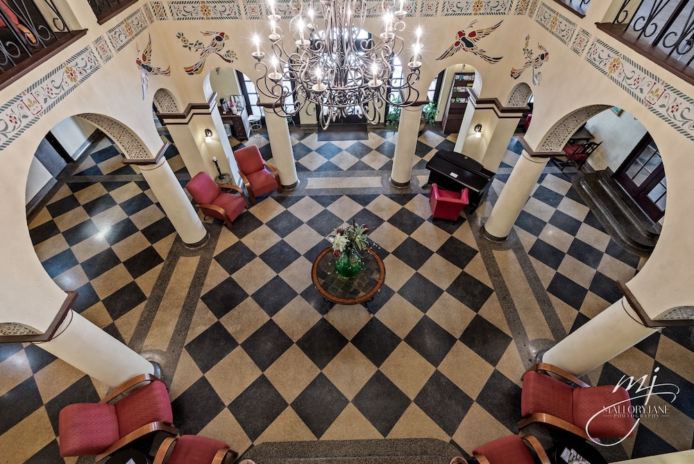 Hotel Seville - photo 3