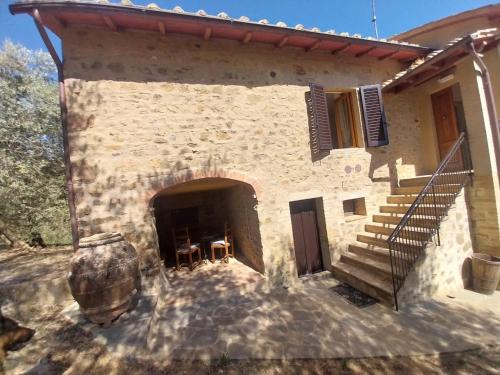 Agriturismo Villa Paradisino MUSICO — 4-Star Luxury Hotel in Montalcino, Italy