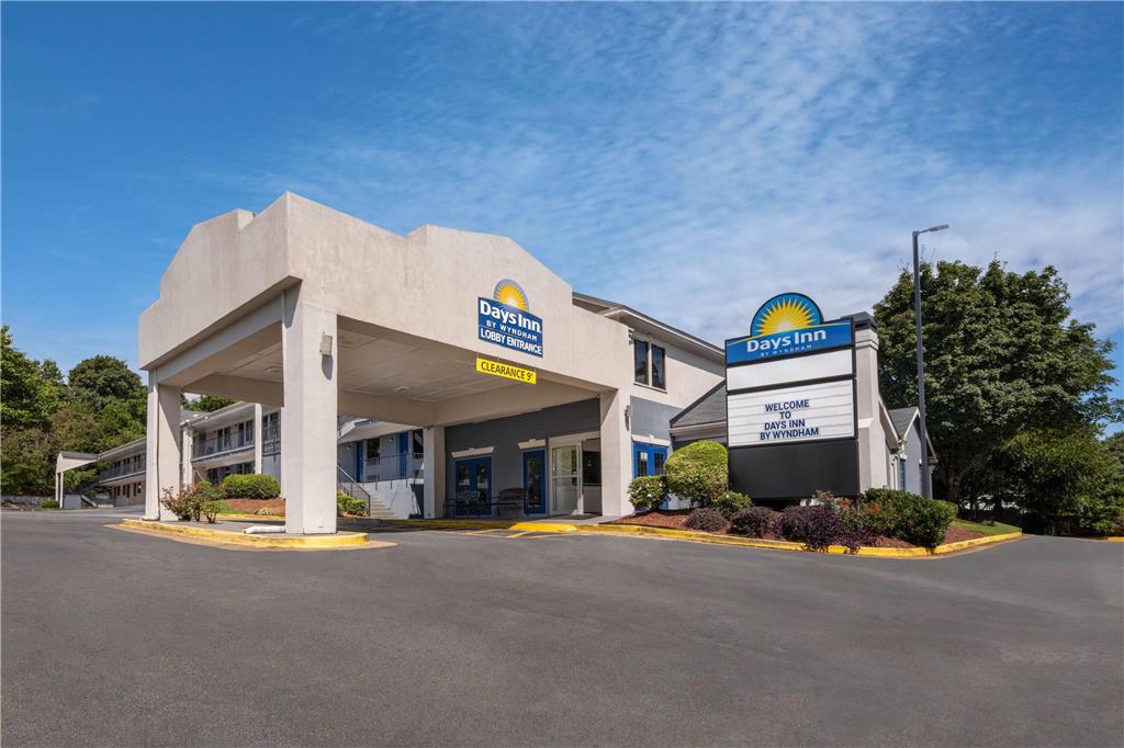 Days Inn by Wyndham College Park Airport Best Road - photo 4