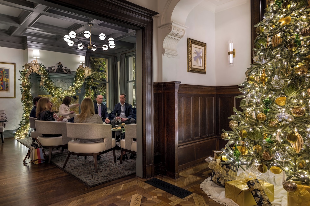 La Colombe d'Or Hotel - photo 7