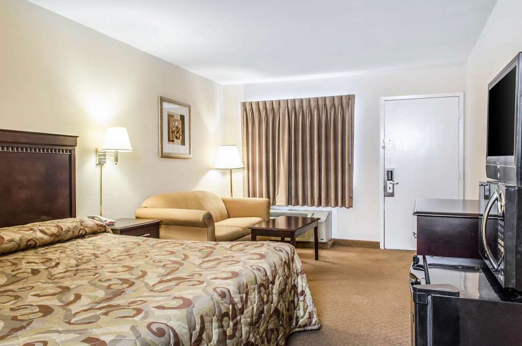 Rodeway Inn Shippensburg I 81 - photo 20