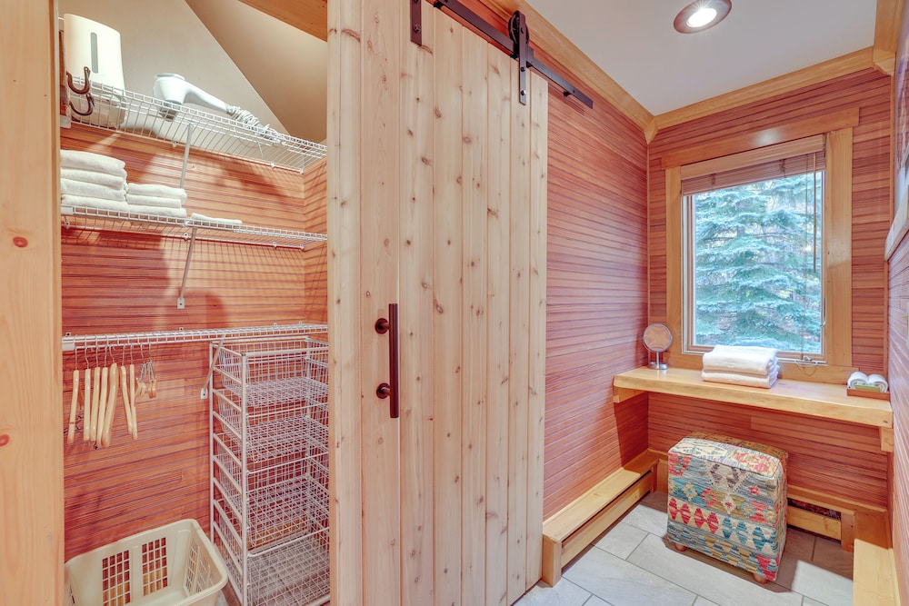 Ski in ski out w Sauna in Jay Ski Peak Resort - photo 9