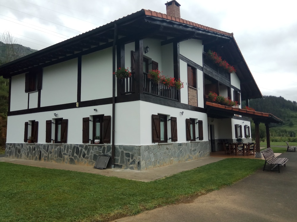 Agroturismo Landagarre in Azkoitia, Spain