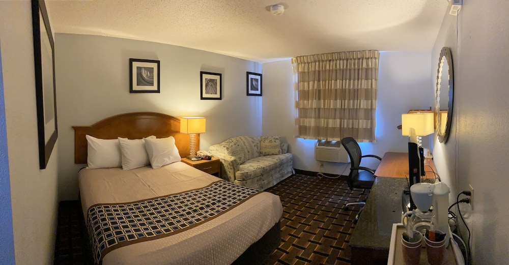 Le Mars Inn & Suites - photo 39