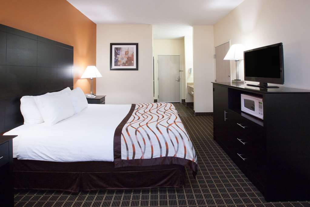 Baymont by Wyndham South Haven - photo 11