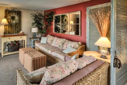 Sandy Cove Inn - photo 18